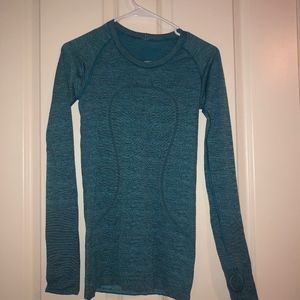 lululemon women's Swiftly Tech LS tee sz 4 (XS)